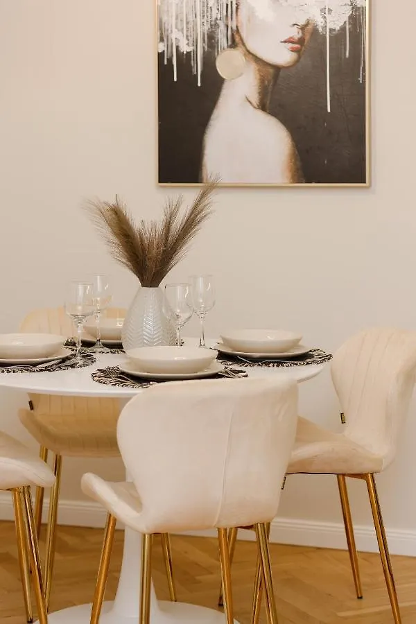 Bright & Elegant Apartment Warsaw By Noclegi Renters