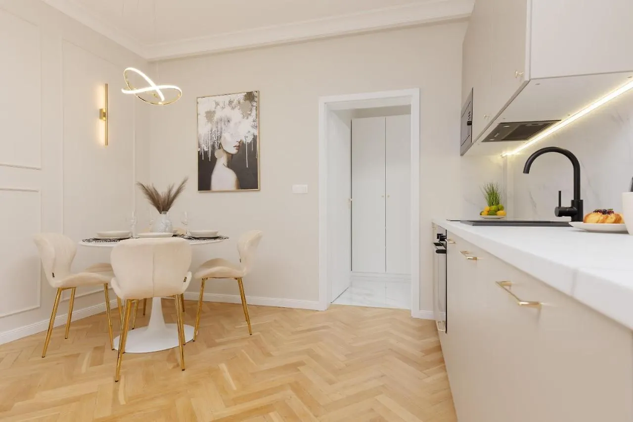 Bright & Elegant Apartment Warsaw By Noclegi Renters Polsko